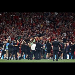 Meet your Posher, Corey